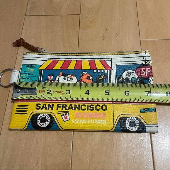 Cute San Francisco Chinatown small pouch - Picture 3 of 5